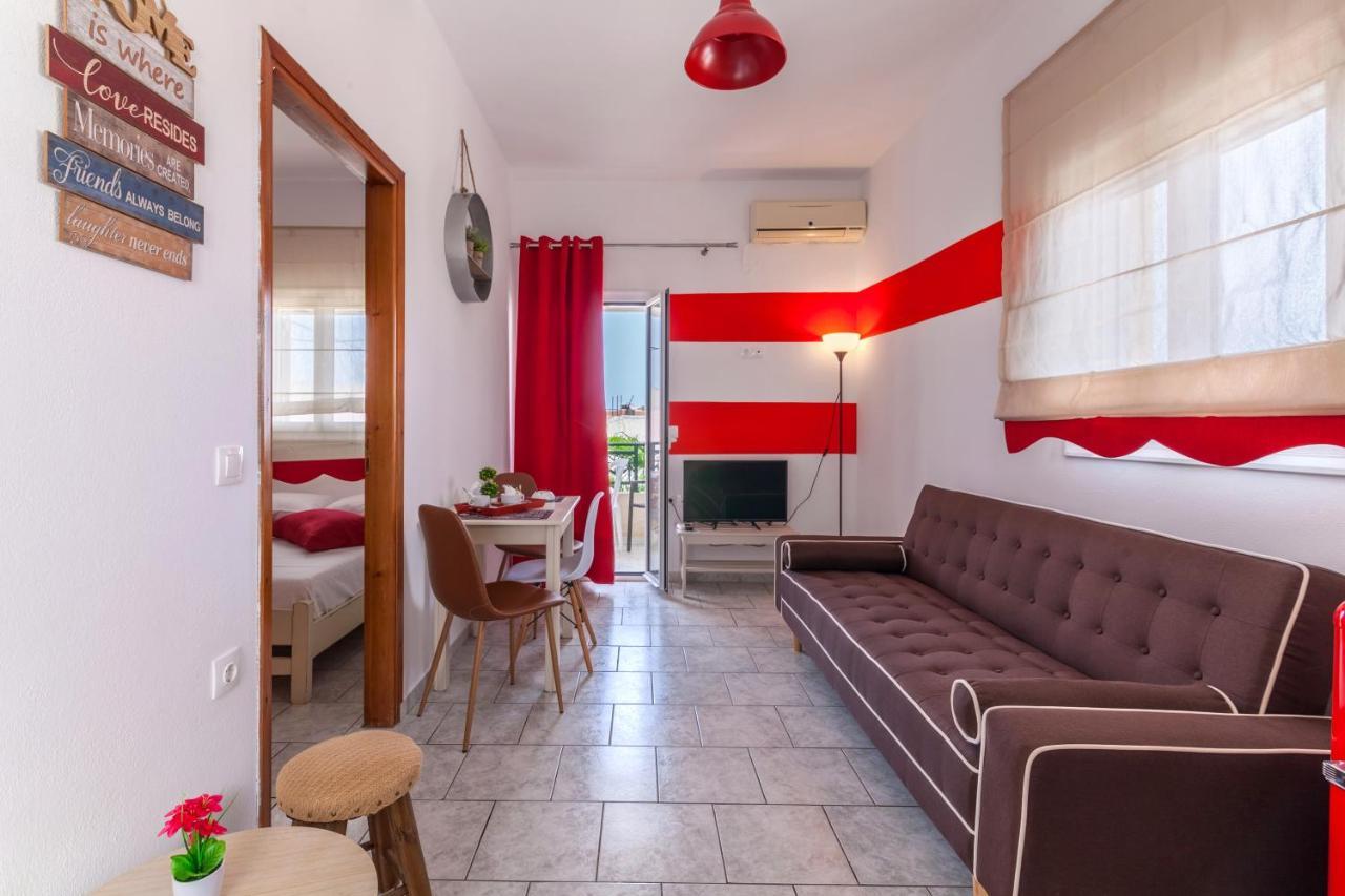 Guests Apartments In Sissi Creta Екстер'єр фото